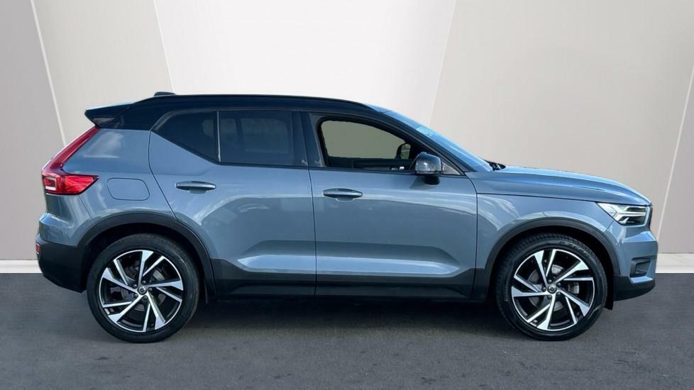Volvo XC40 R-design Pro B4 Mild Hybrid Great Specification LM70YBA Grey #3