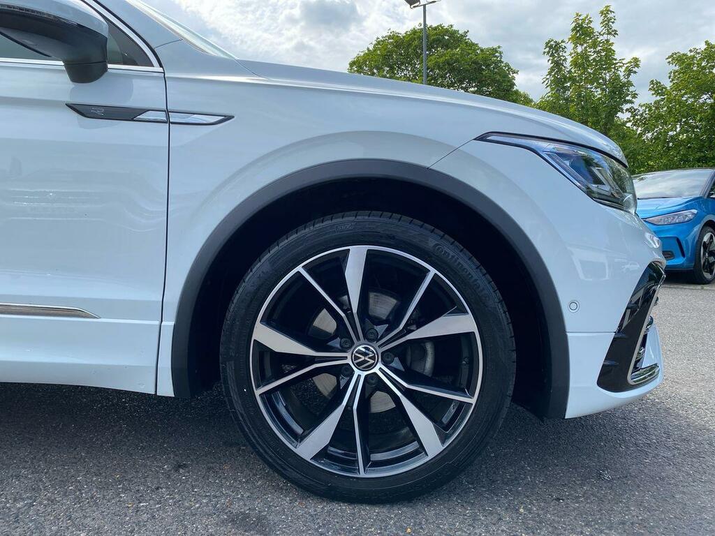 Volkswagen Tiguan 1.5 Tsi 150 R-line Dsg DN72WBM White #6