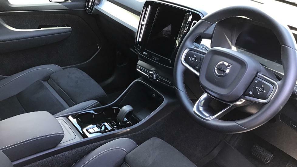 Volvo XC40 B3 Plus Dark Mhev Low Road Tax Climate Pack Pilot RV75VAF Black #4
