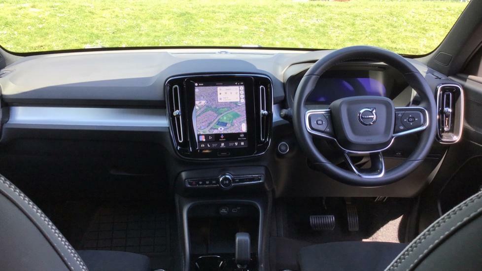 Volvo XC40 B3 Plus Dark Mhev Low Road Tax Climate Pack Pilot RV75VAF Black #5