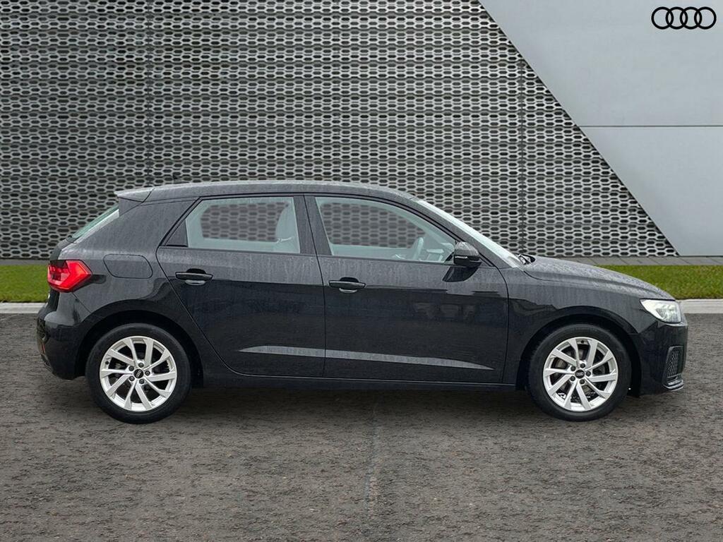 Audi A1 Sport 30 Tfsi 110 Ps 6-Speed GV72LYU Black #4