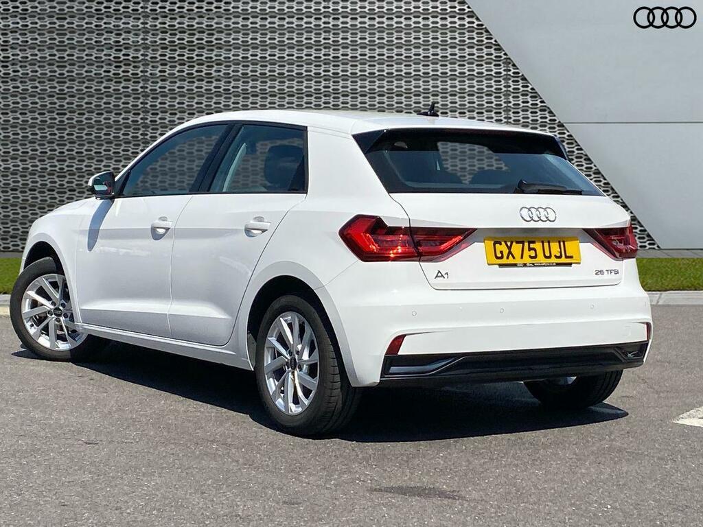 Audi A1 Sport 25 Tfsi 95 Ps 5-Speed GX75UJL White #3