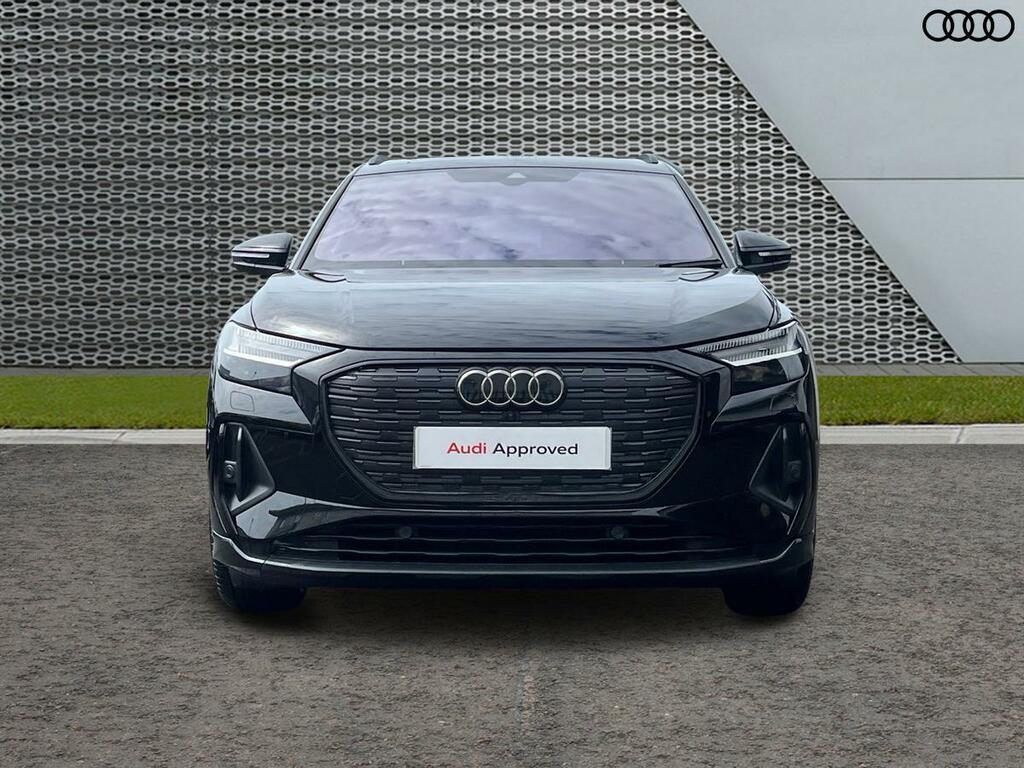 Audi Q4 E Tron 45 Black Edition Quattro 82Kwh Black #3