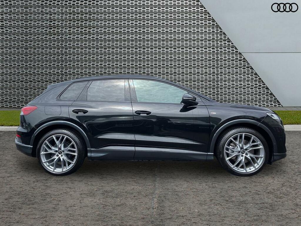 Audi Q4 E Tron 45 Black Edition Quattro 82Kwh Black #5