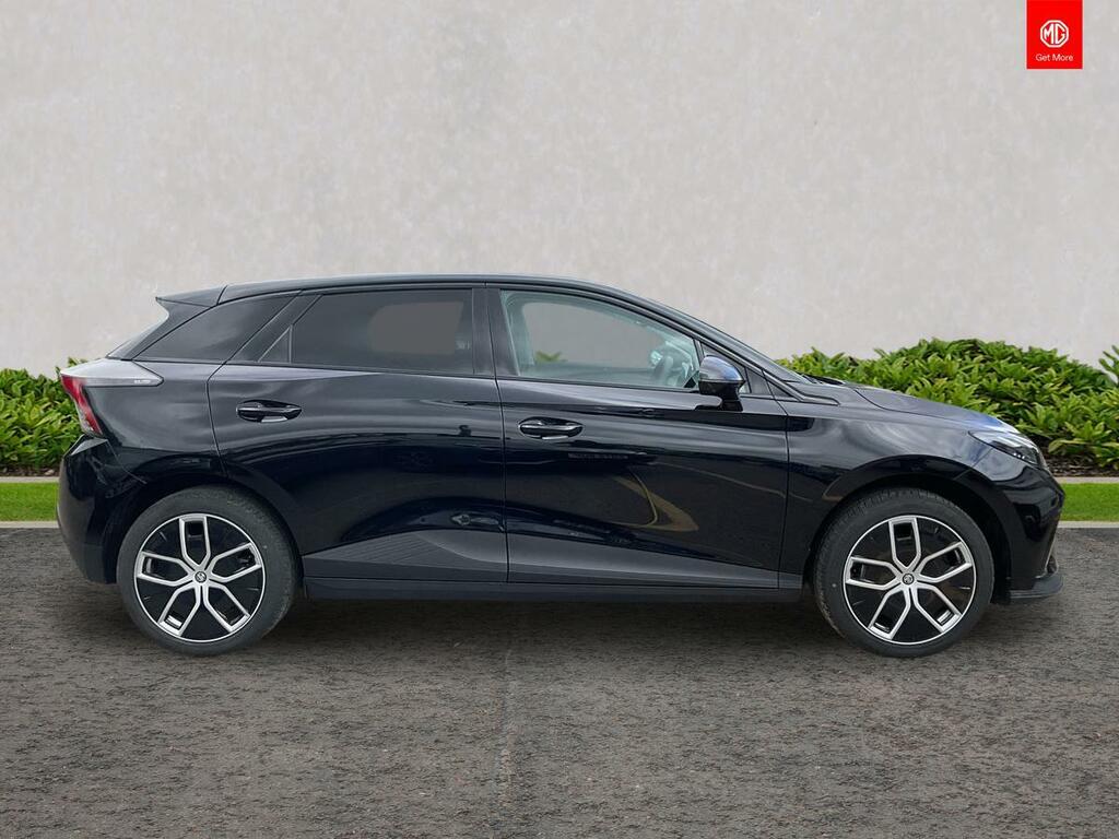 MG MG4 64Kwh Trophy Long Range GD75XHL Black #5