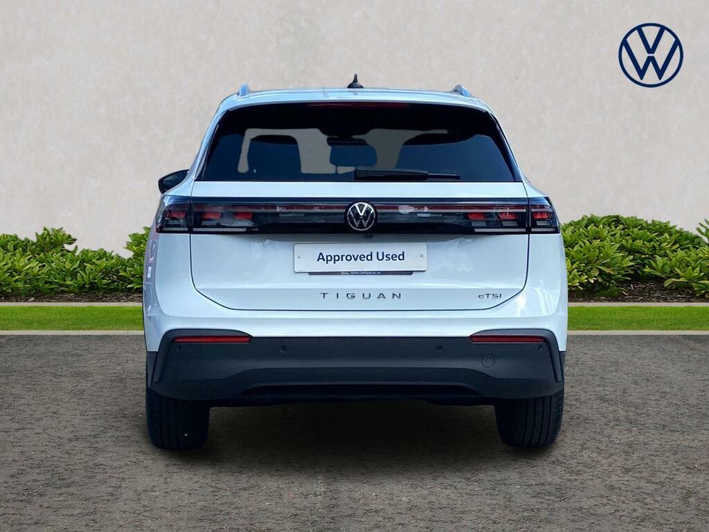 Volkswagen Tiguan 1.5 Etsi 150 Match Dsg  White #4