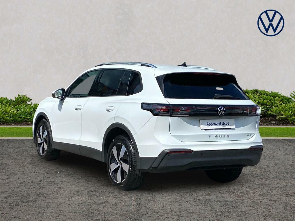 Volkswagen Tiguan 1.5 Etsi 150 Match Dsg  White #2