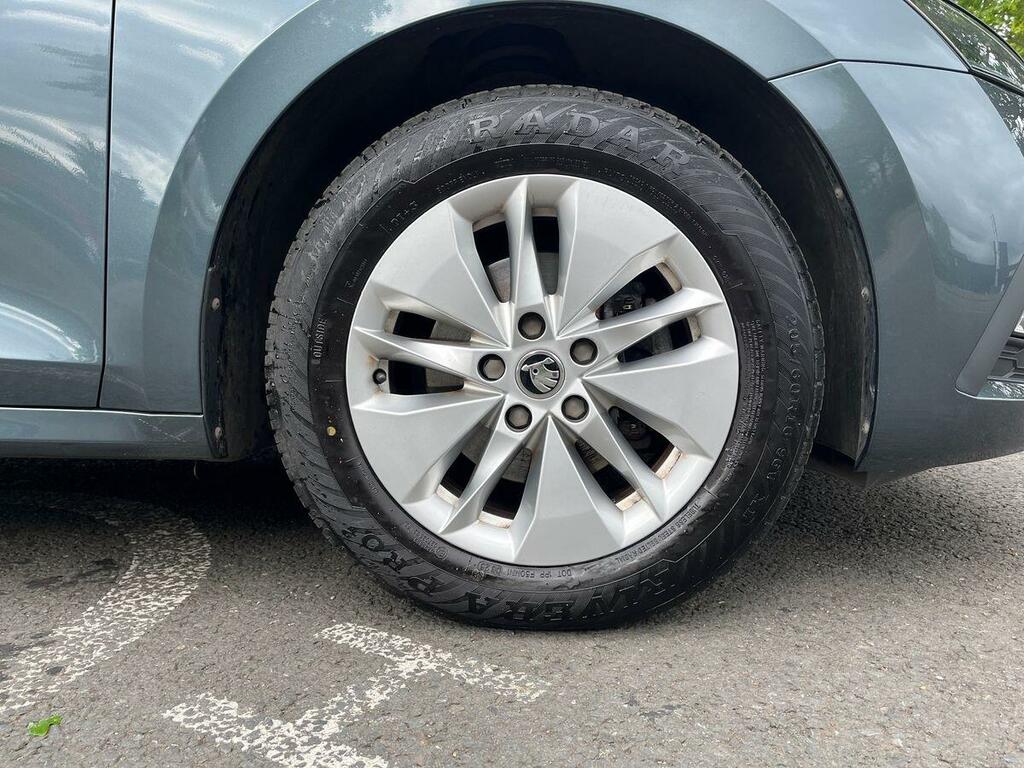 Skoda Octavia 2.0 Tdi Se Technology Grey #6