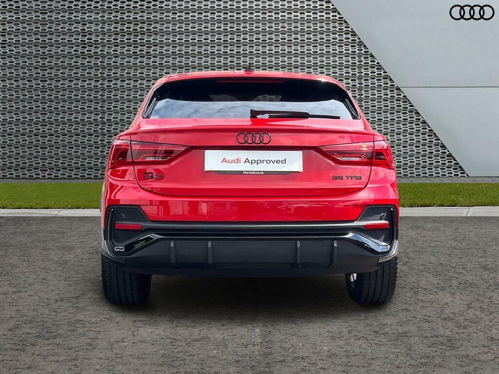Audi Q3 1.5 Tfsi Cod 35 Black Edition Sportback S Tronic E Red #4