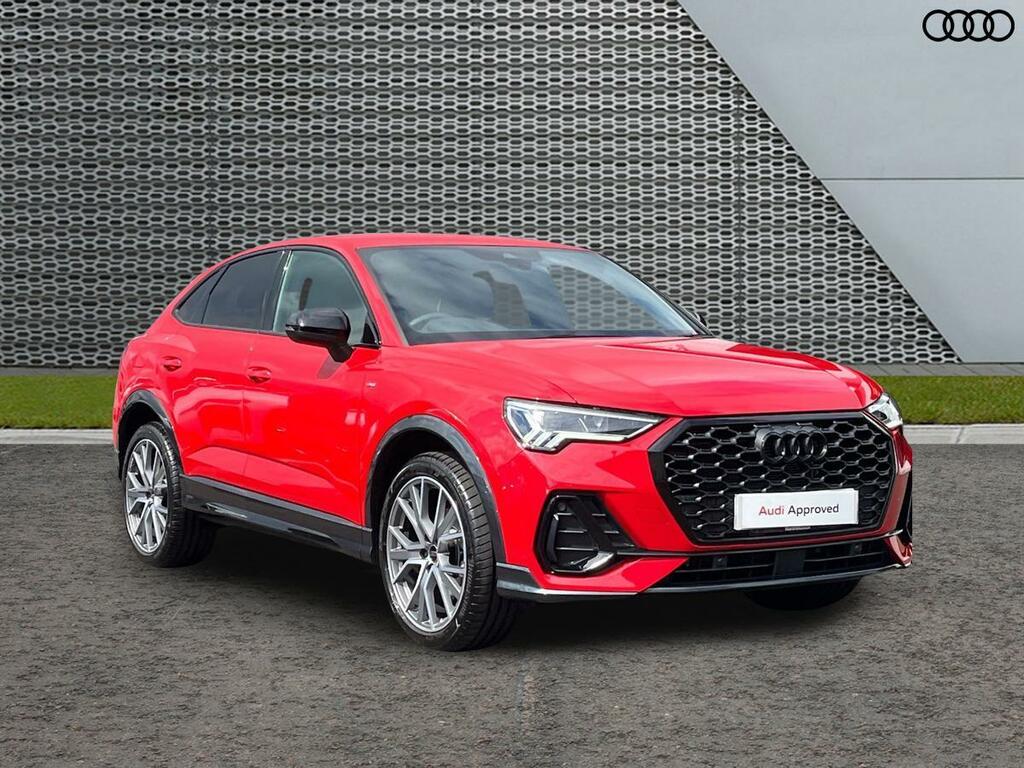 Audi Q3 1.5 Tfsi Cod 35 Black Edition Sportback S Tronic E Red