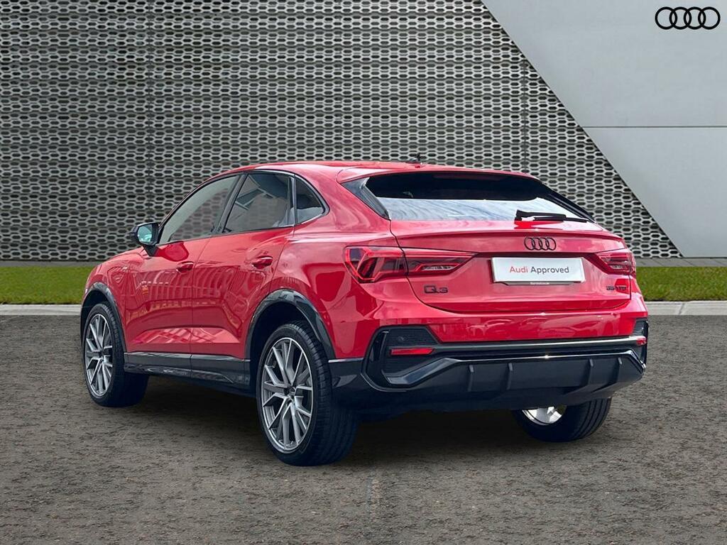 Audi Q3 1.5 Tfsi Cod 35 Black Edition Sportback S Tronic E Red #2