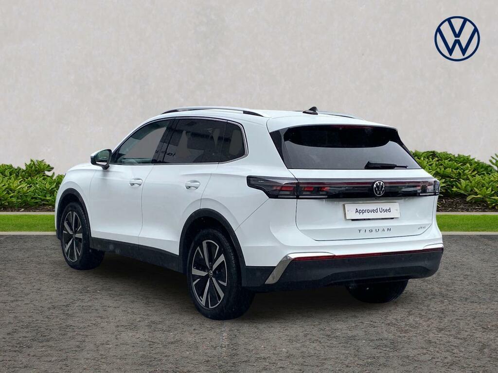 Volkswagen Tiguan 1.5 Etsi 150 Elegance Dsg White #2