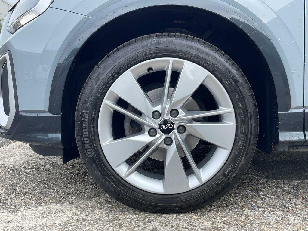 Audi Q2 S Line 35 Tfsi 150 Ps S Tronic GU71WWJ Grey #5