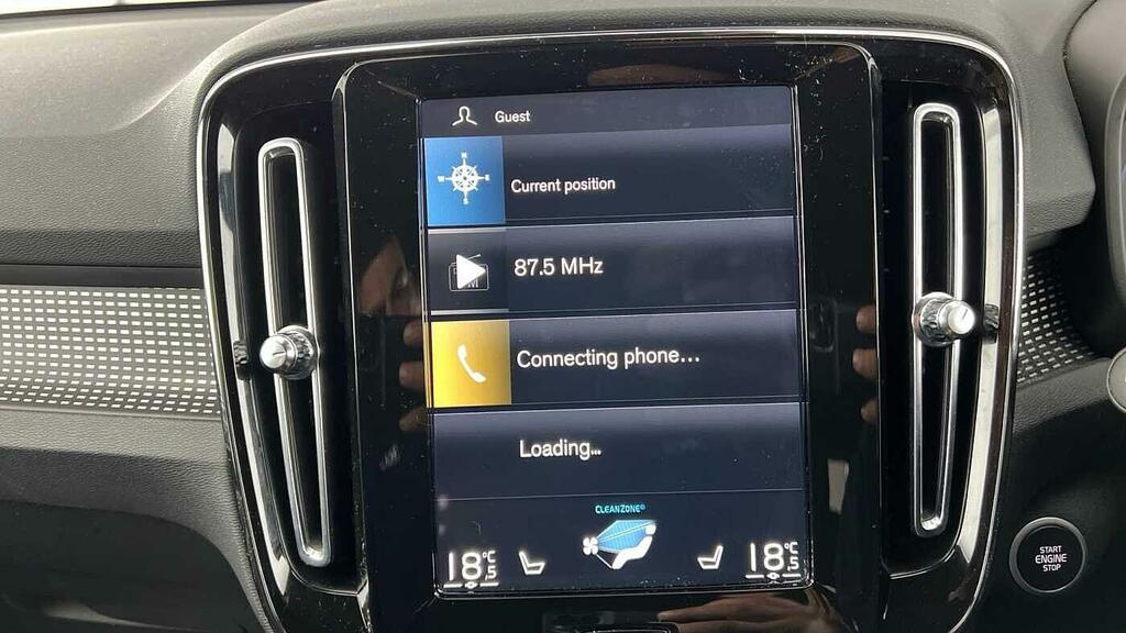 Volvo XC40 B4 R-design Climate Pack Apple Car Play EU21TGV Black #6