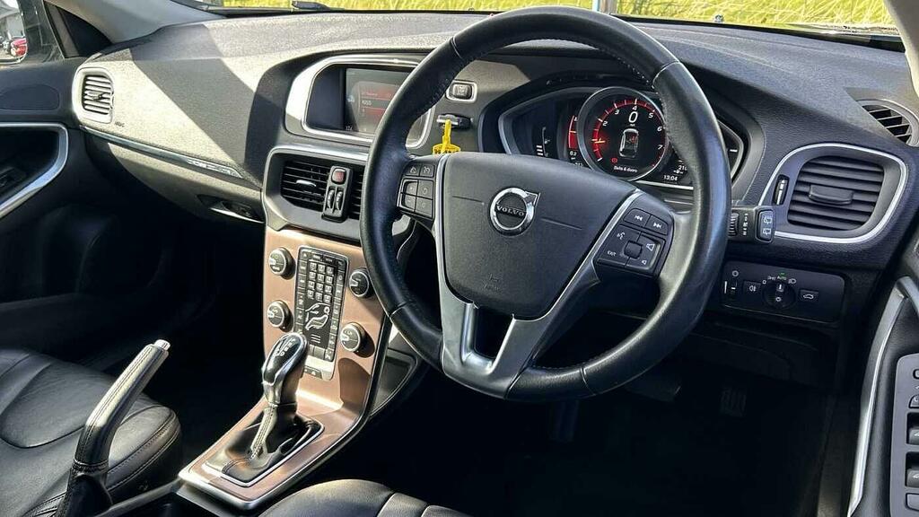 Volvo V40 T3 Pro Navigation Heated Seats Ulez Com SP68GBE Blue #4