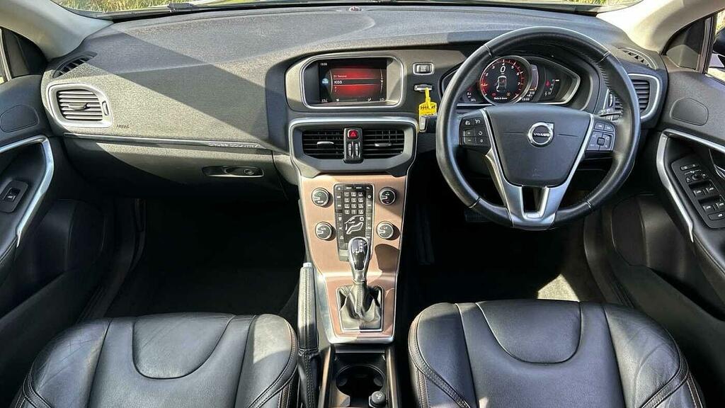Volvo V40 T3 Pro Navigation Heated Seats Ulez Com SP68GBE Blue #5