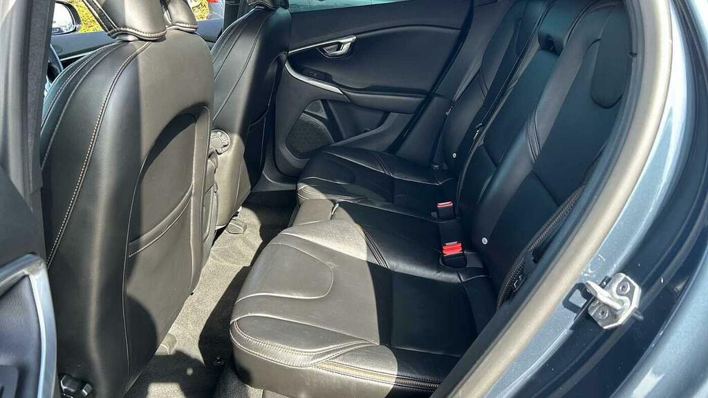 Volvo V40 T3 Pro Navigation Heated Seats Ulez Com SP68GBE Blue #6