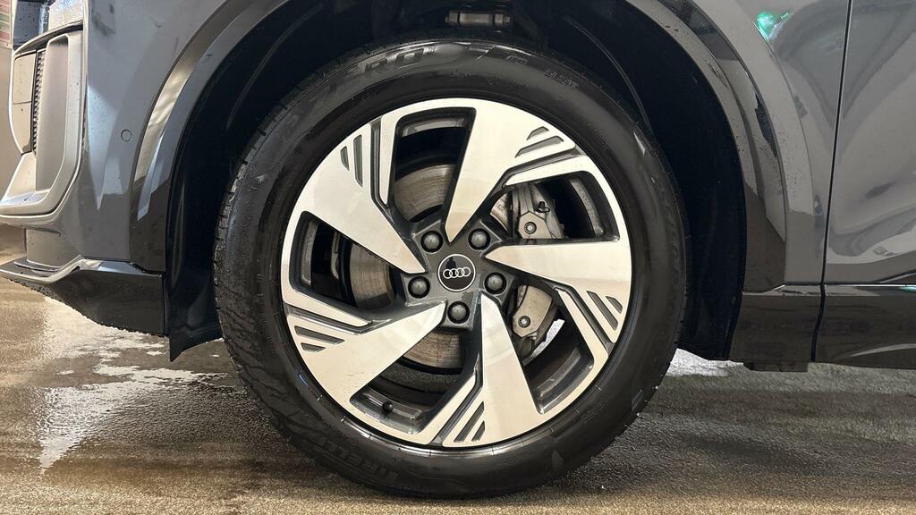 Audi Q6 E-Tron 100Kwh S Line Quattro NL25LCC Grey #4