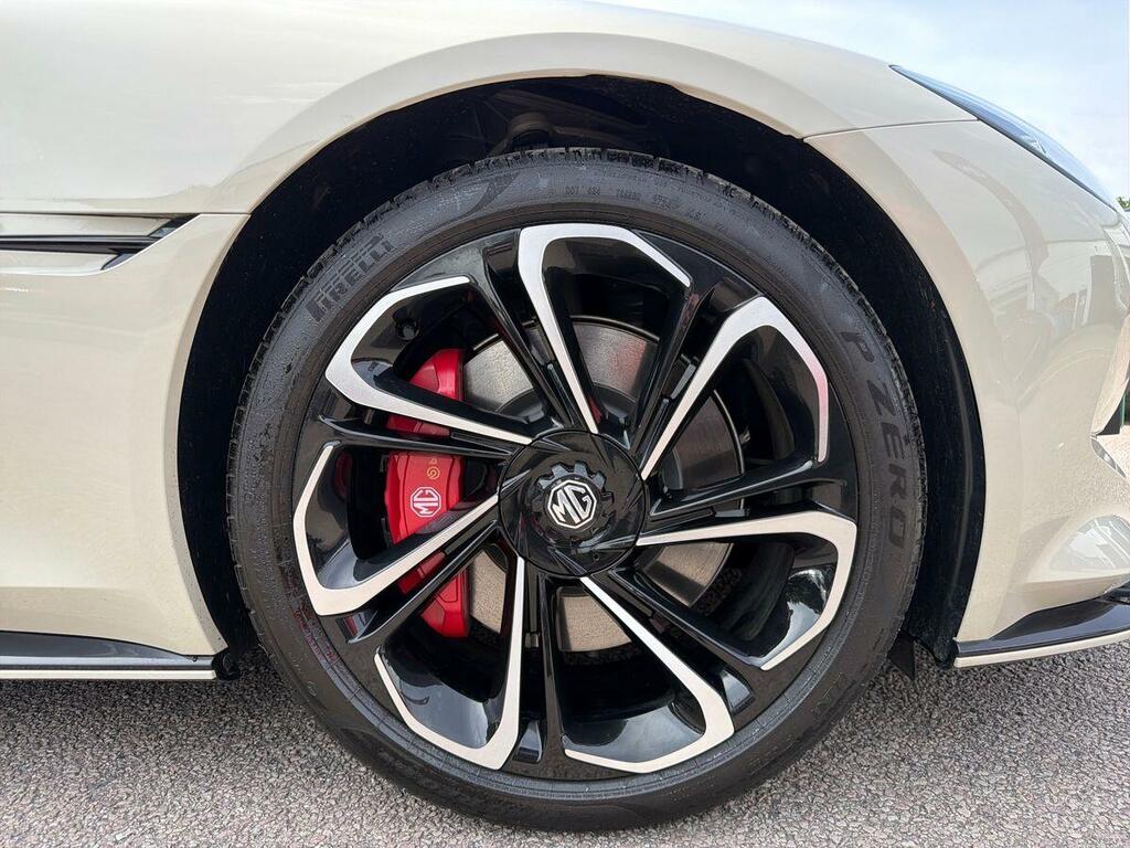 MG Cyberster Dual Motor 77Kwh Gt 4Wd White #6