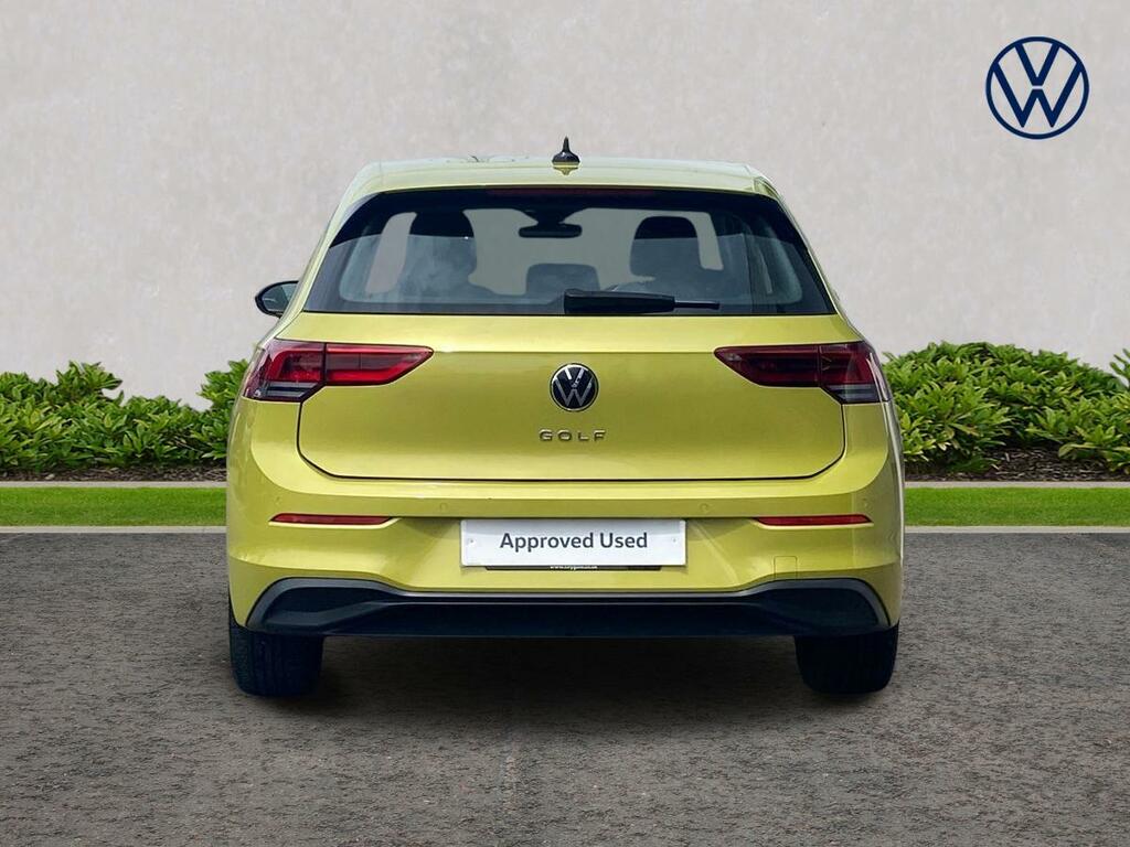 Volkswagen Golf 1.5 Tsi Life  Yellow #4