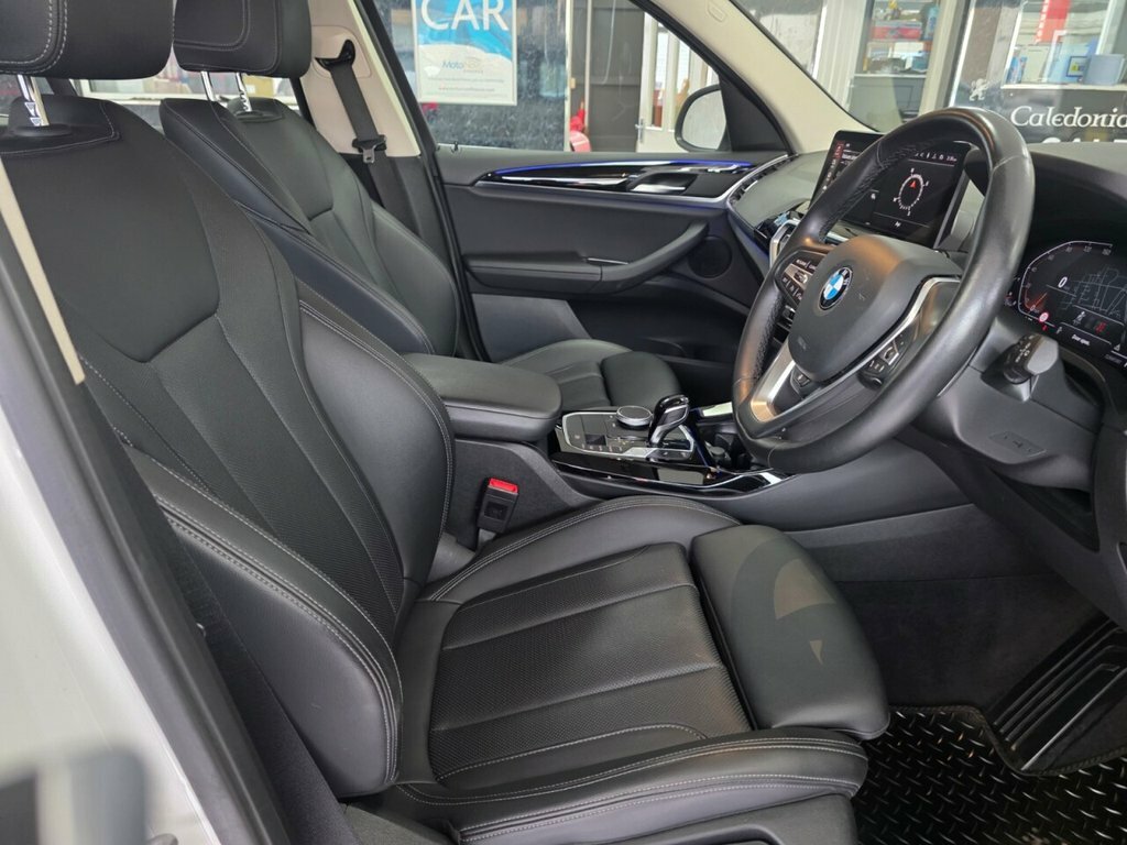 BMW X3 2L Xline White