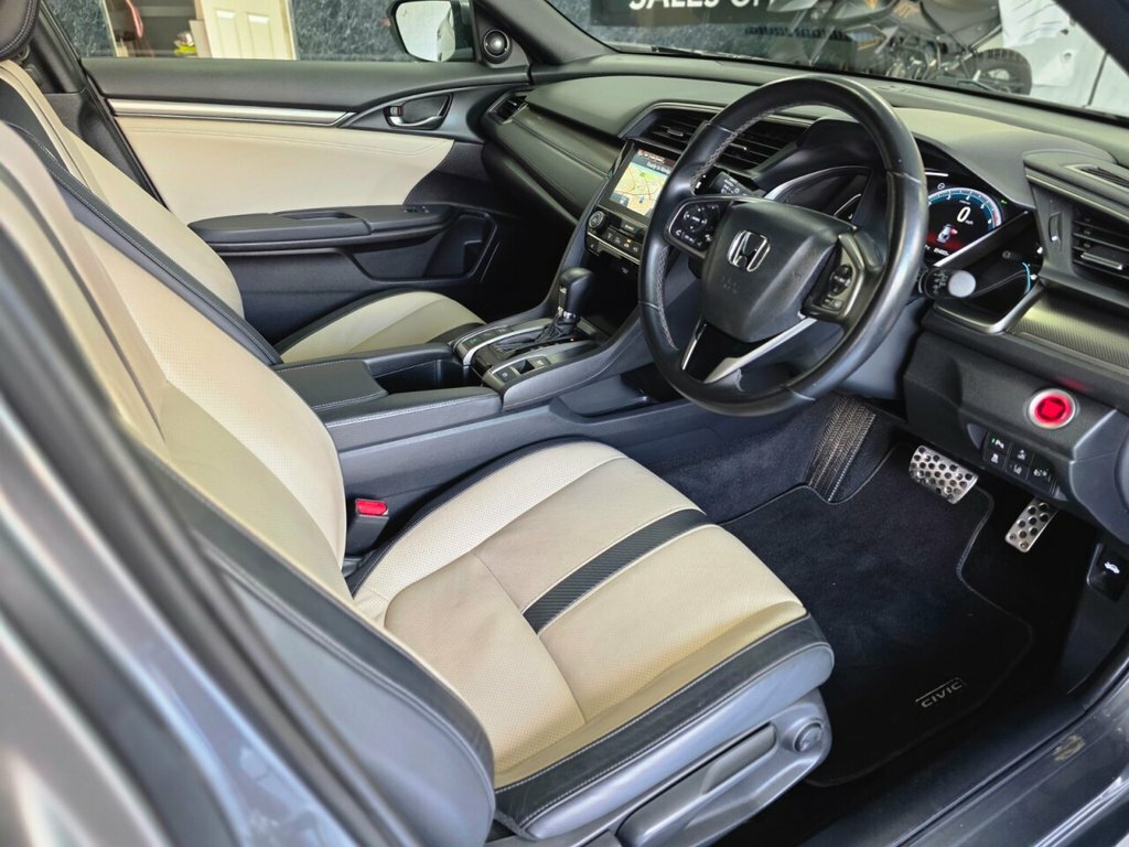 Honda Civic 1L Ex YN69WWH Silver