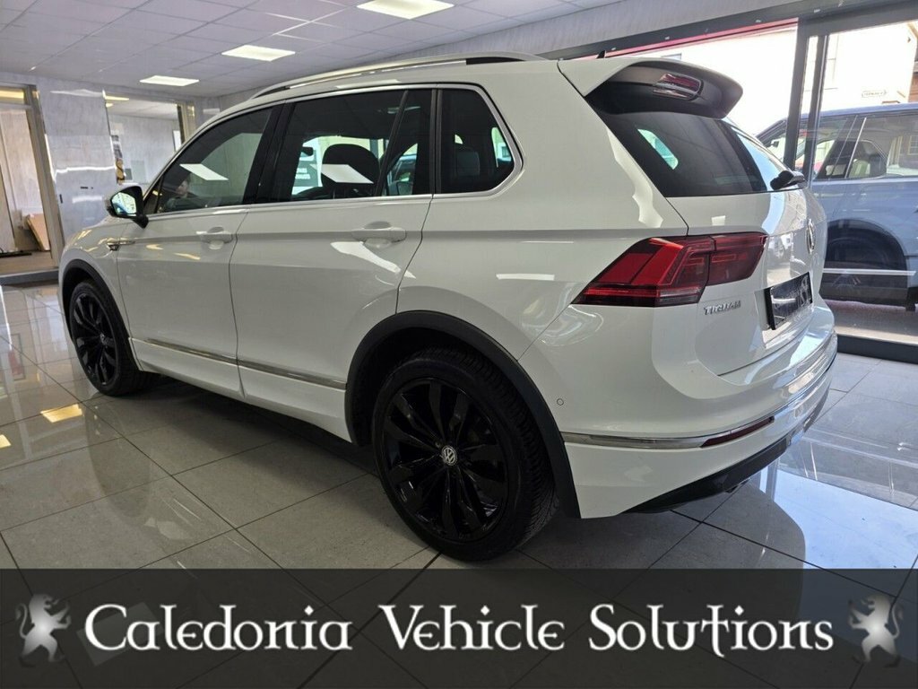 Volkswagen Tiguan Suv RS51MCL White #2