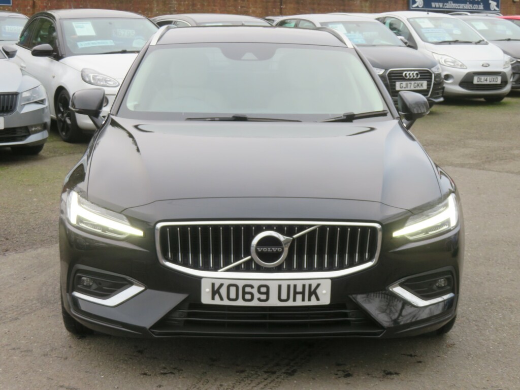 Volvo V60 D3 Inscription Plus KO69UHK Black #2