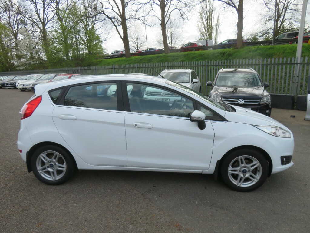Ford Fiesta Zetec White #3