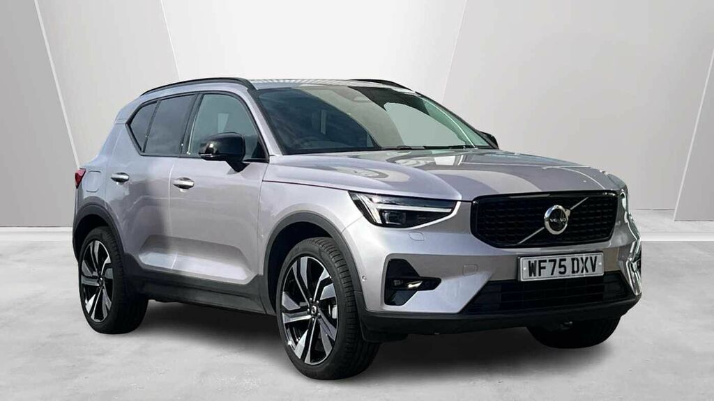 Volvo XC40 2.0 Ultra, B4 Mild Hybrid, Dark Sunroof, 