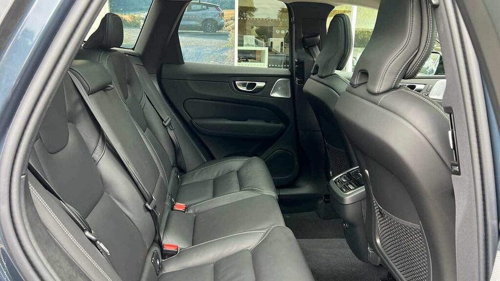 Volvo XC60 2.0 Ultra, B5 Awd Mild Hybrid, Dark Bower WF75CGO #6