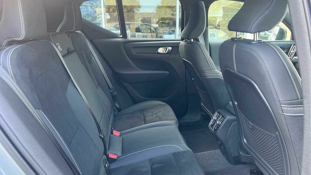 Volvo XC40 2.0 Ultimate, B4 Mild Hybrid, Dark Sunroo CF23ZXX #5