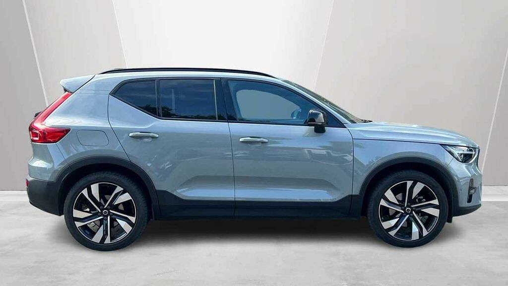Volvo XC40 2.0 Ultimate, B4 Mild Hybrid, Dark Sunroo CF23ZXX #3