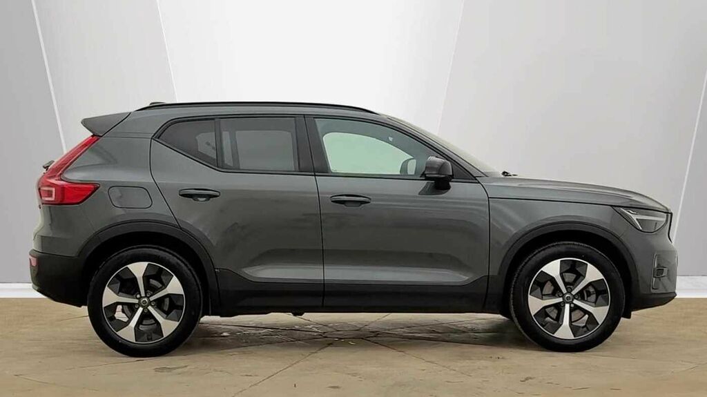 Volvo XC40 2.0 Plus, B3 Mild Hybrid, Dark RF25CZJ #2