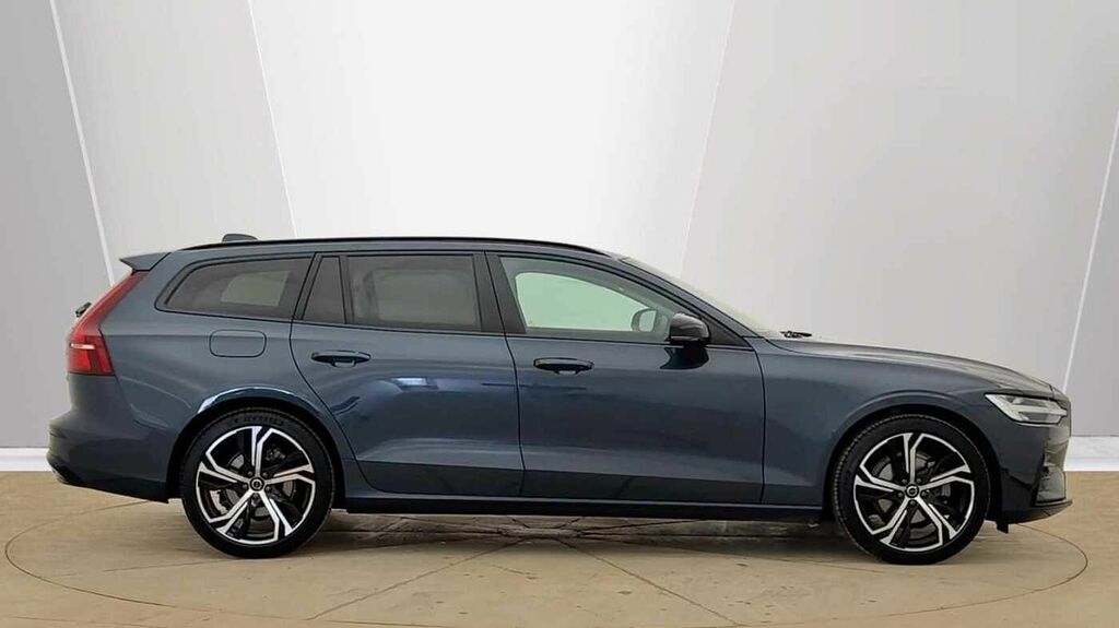 Volvo V60 2.0 Plus, B4 Mild Hybrid, Dark RF25UVE #2