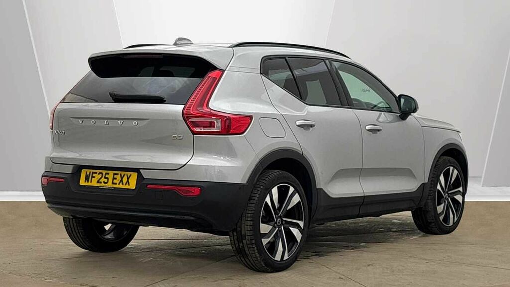 Volvo XC40 2.0 Ultra, B3 Mild Hybrid, Dark WF25EXX #3