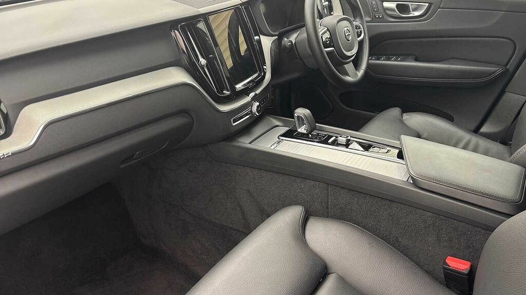 Volvo XC60 2.0 Plus, B5 Awd Mild Hybrid, Dark RV25ZRA #6