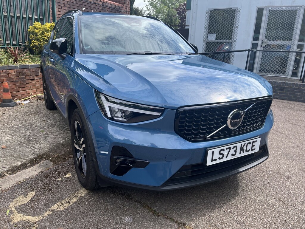 Volvo XC40 Suv 2.0 Plus Dark B4 197 Hp 202373 Blue