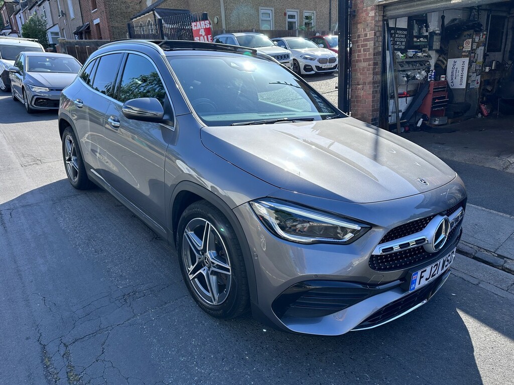 Mercedes-Benz GLA Class 1.3 Gla180 Amg Line Premium Plus 7G-dct Euro 6 Silver