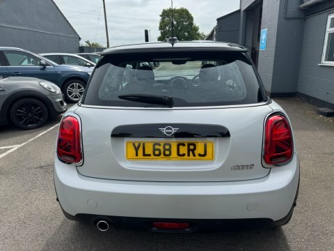 Mini Hatch Cooper Classic YL68CRJ Silver #3