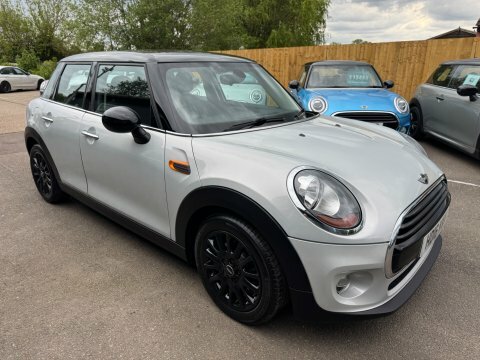 Mini Hatch Cooper Silver