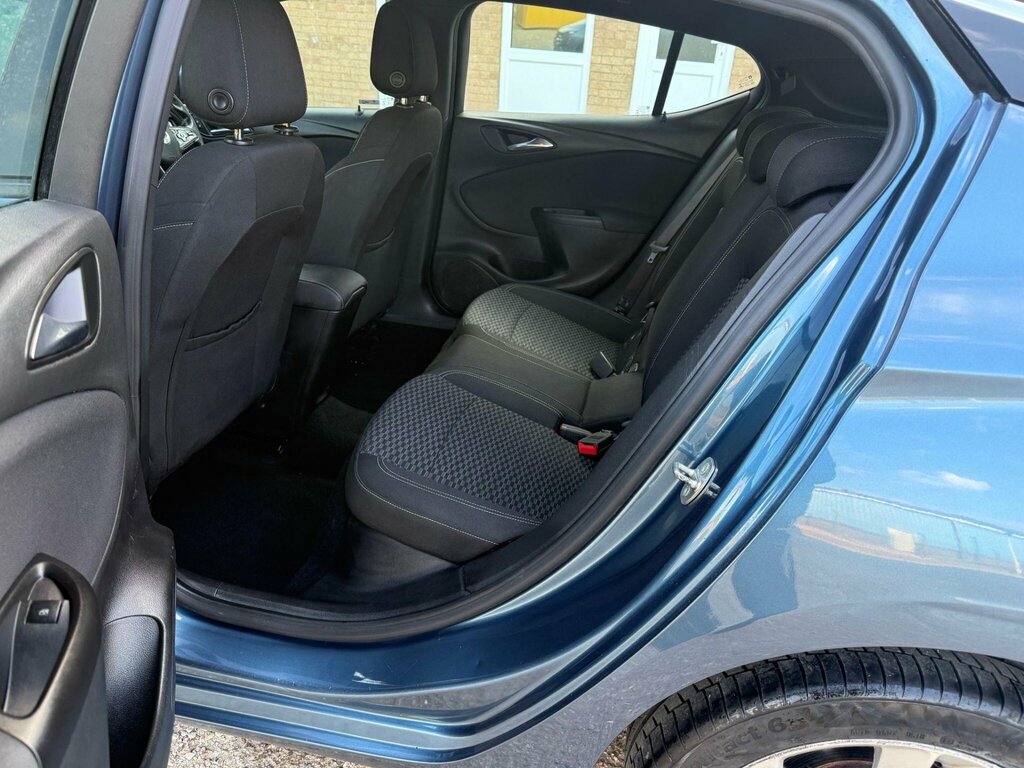 Vauxhall Astra 1.6 Cdti Ecoflex Sri Nav Euro 6 Ss KY66CUX Blue #4
