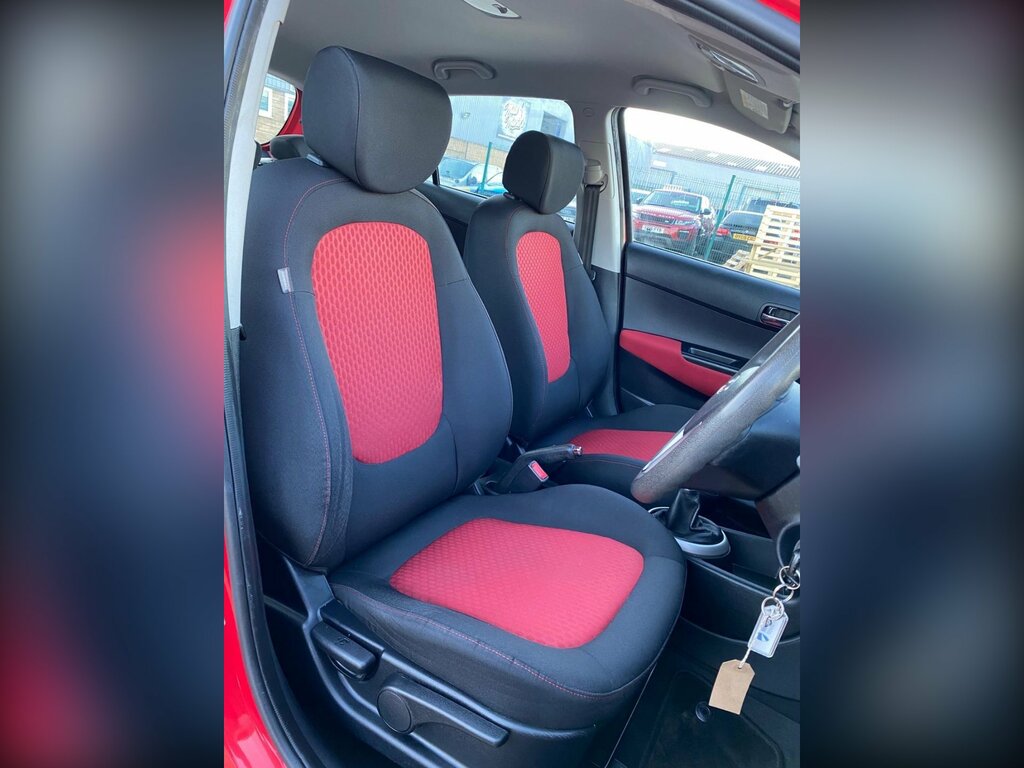 Hyundai I20 1.4 Comfort Euro 4 Red #4