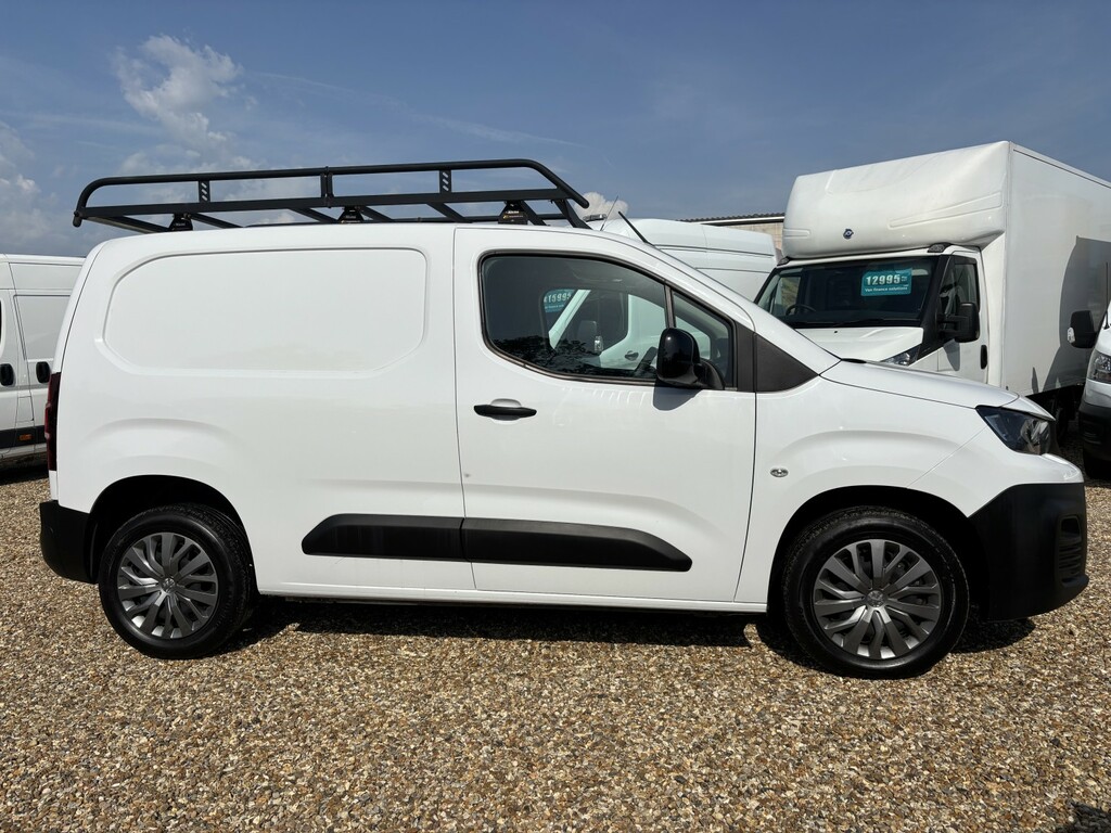 Peugeot Partner Panel Van 1.5 Partner Standard 1000 Professional P LT72YFZ White #2