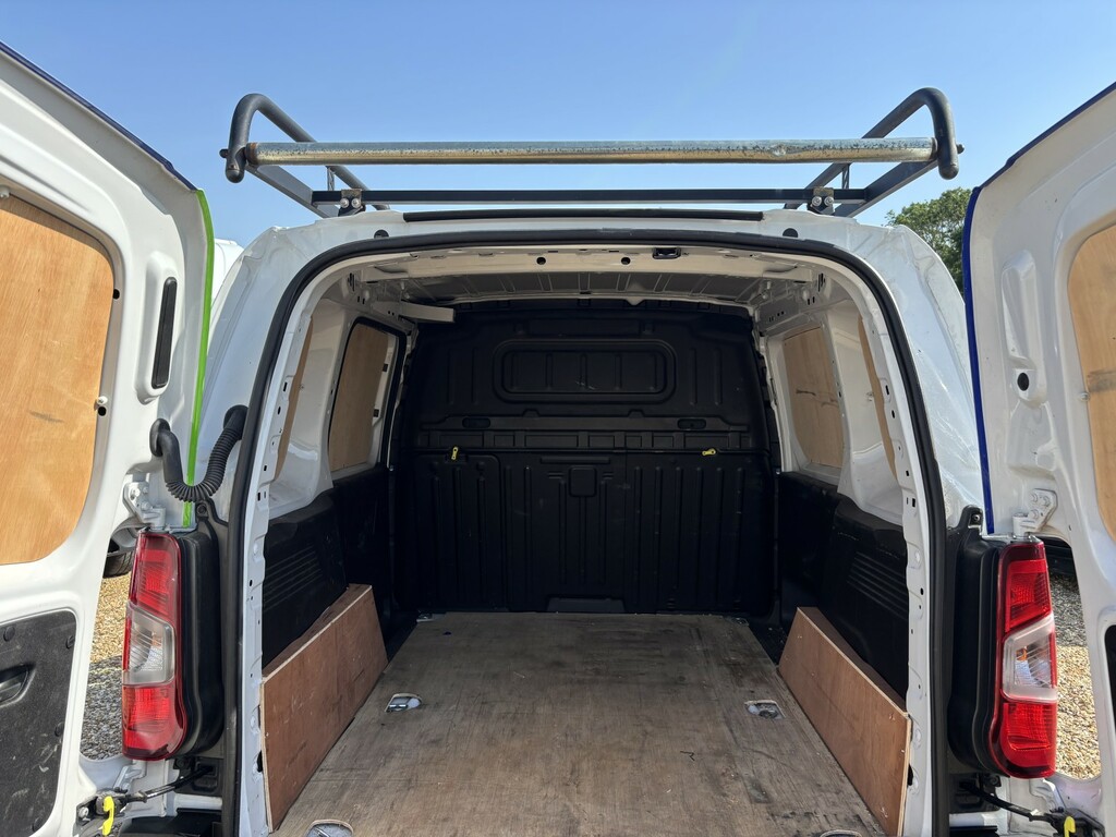 Peugeot Partner Panel Van 1.5 Partner Standard 1000 Professional P LT72YFZ White #6