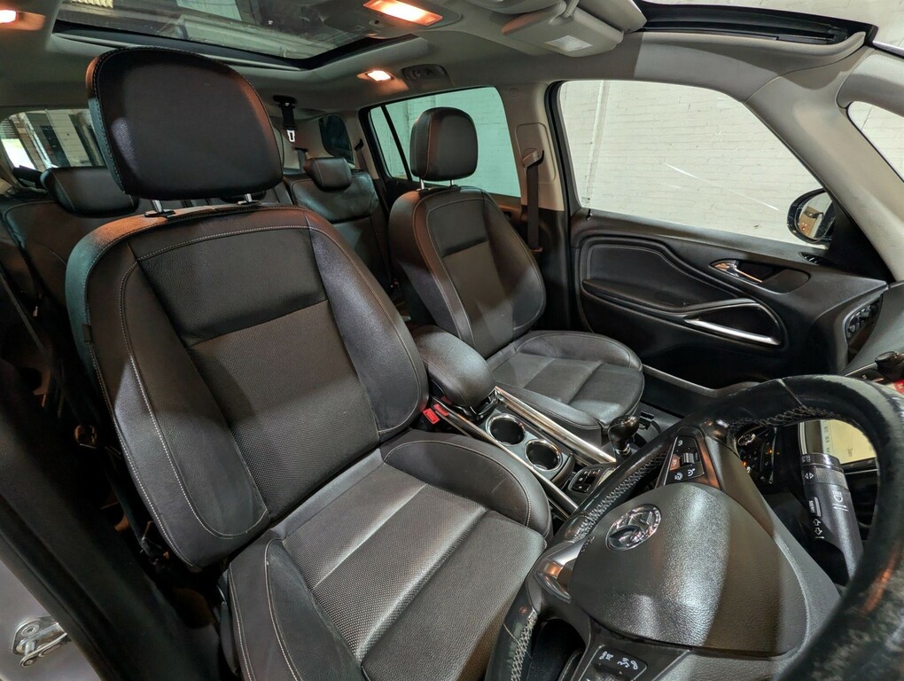 Vauxhall Zafira Tourer 2.0 Cdti Elite Nav Euro 6 Ss VX66MLE  #6
