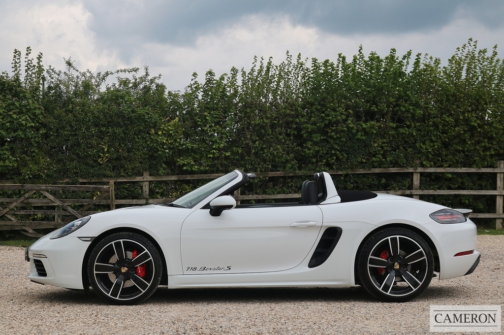 Porsche 718 Boxster 2.5T S Pdk White