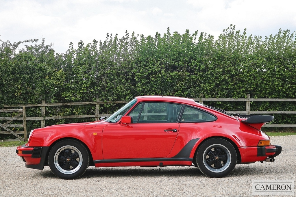 Porsche 911 Coupe #30