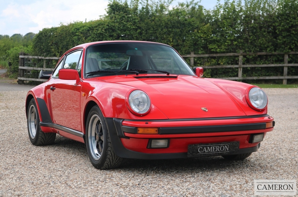 Porsche 911 Coupe #25