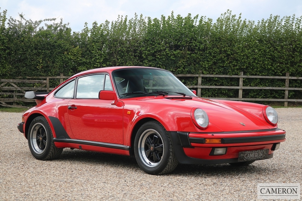 Porsche 911 Coupe #28
